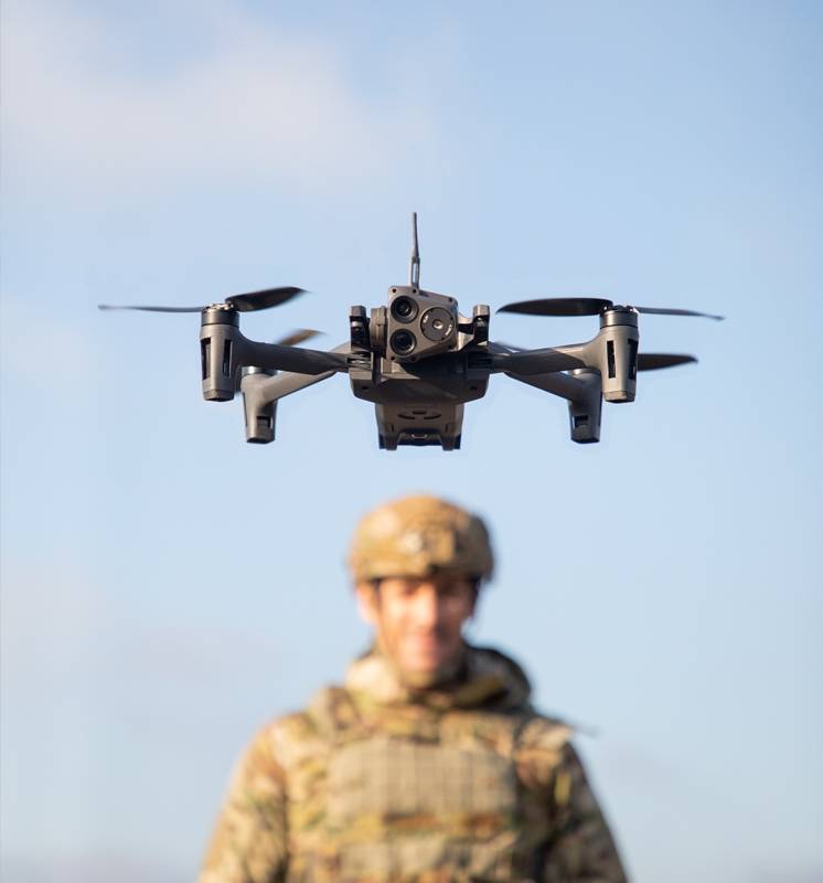 sudden Disturb Peer Parrot ANAFI USA Drone - Use case drone use in military & defense